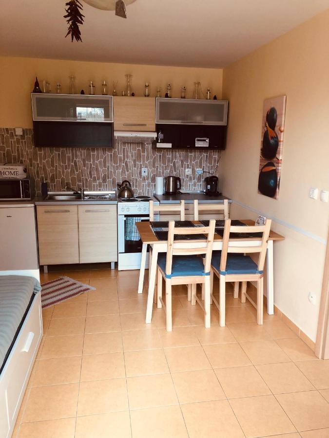 Corvin Apartment Velky Meder